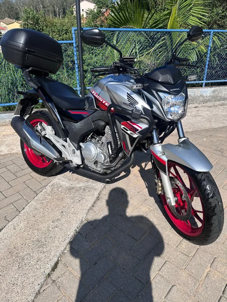 CB Twister 250