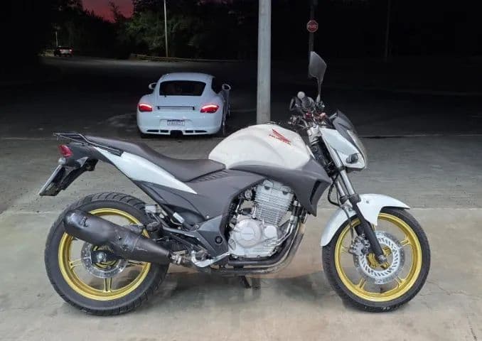 HONDA CB 300 2012