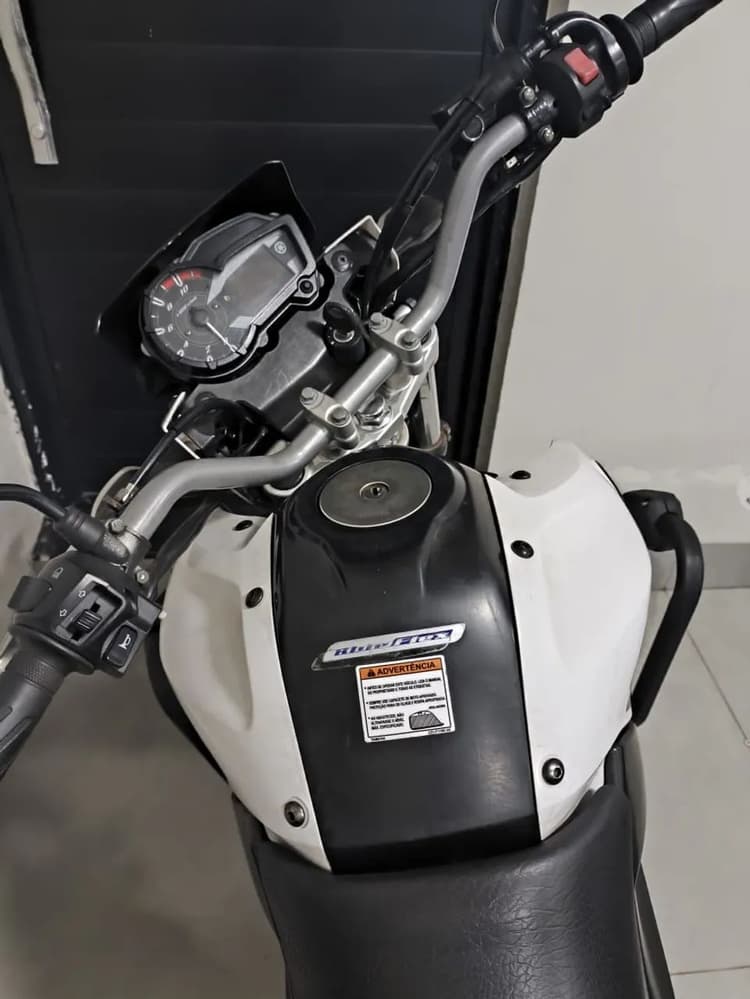 Vendo ou troco moto