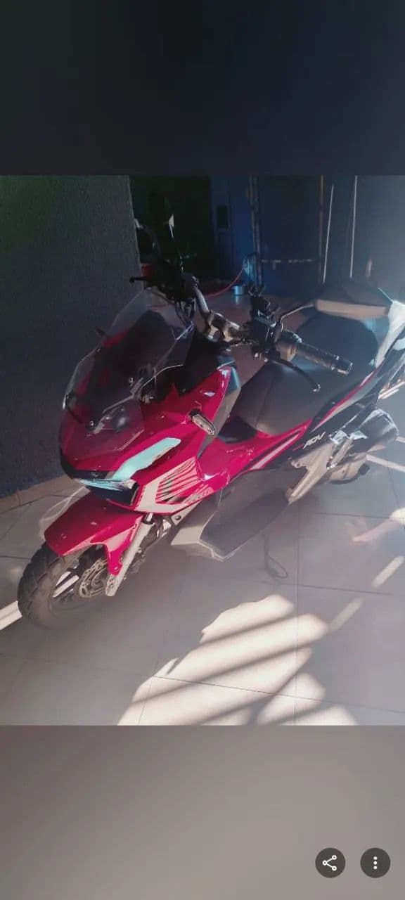 Moto ADV zerada top 