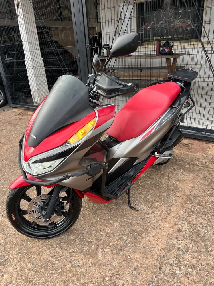 Vendo ou troco PCX 150 Automática 