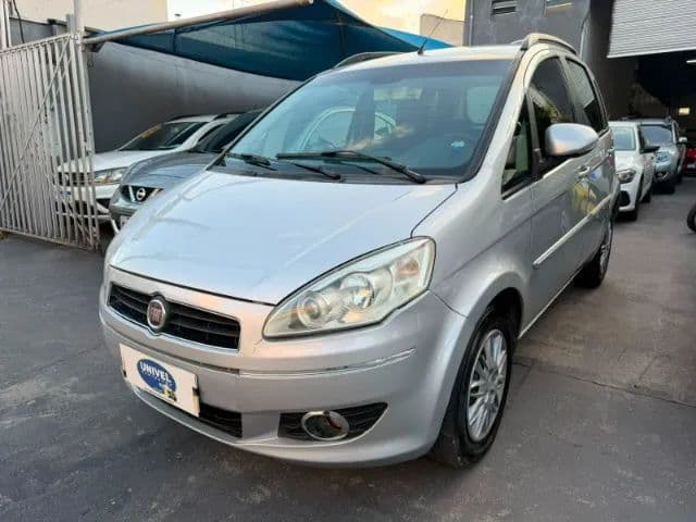 Fiat Idea Attractive 1.4 Fire Flex 8V 5P 2012