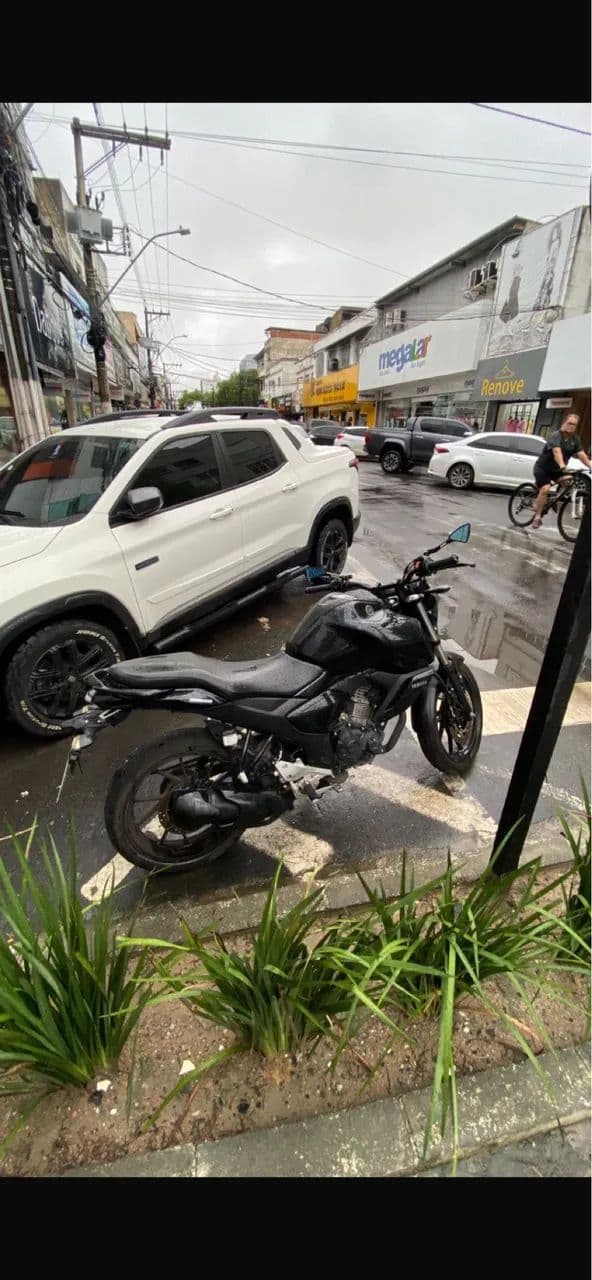 FZ15 