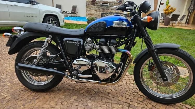 Triumph boneville T100 2015