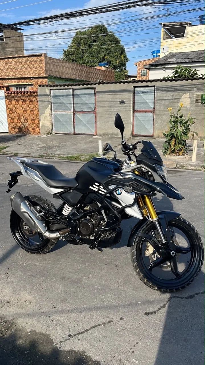 MOTO DE GARAGEM 