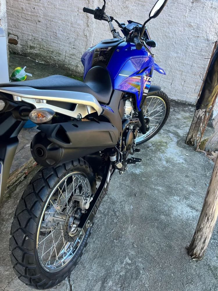 Vendo moto filé 