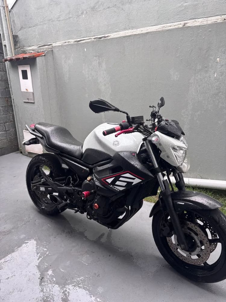XJ6 2013 
