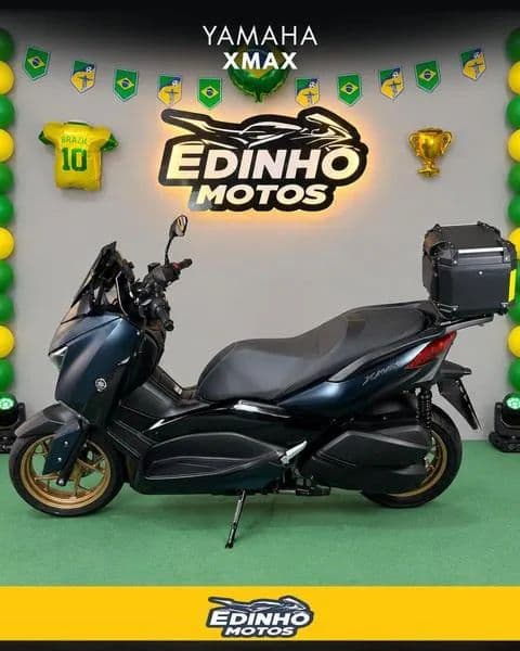 YAMAHA XMAX 2024