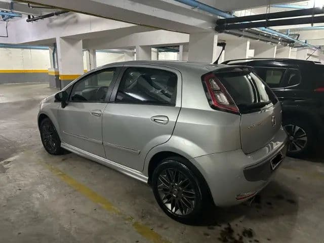 Fiat Punto Sporting Dualogic 1.8 Flex 16V 5P 2016