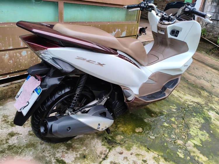 Moto PCX DLX