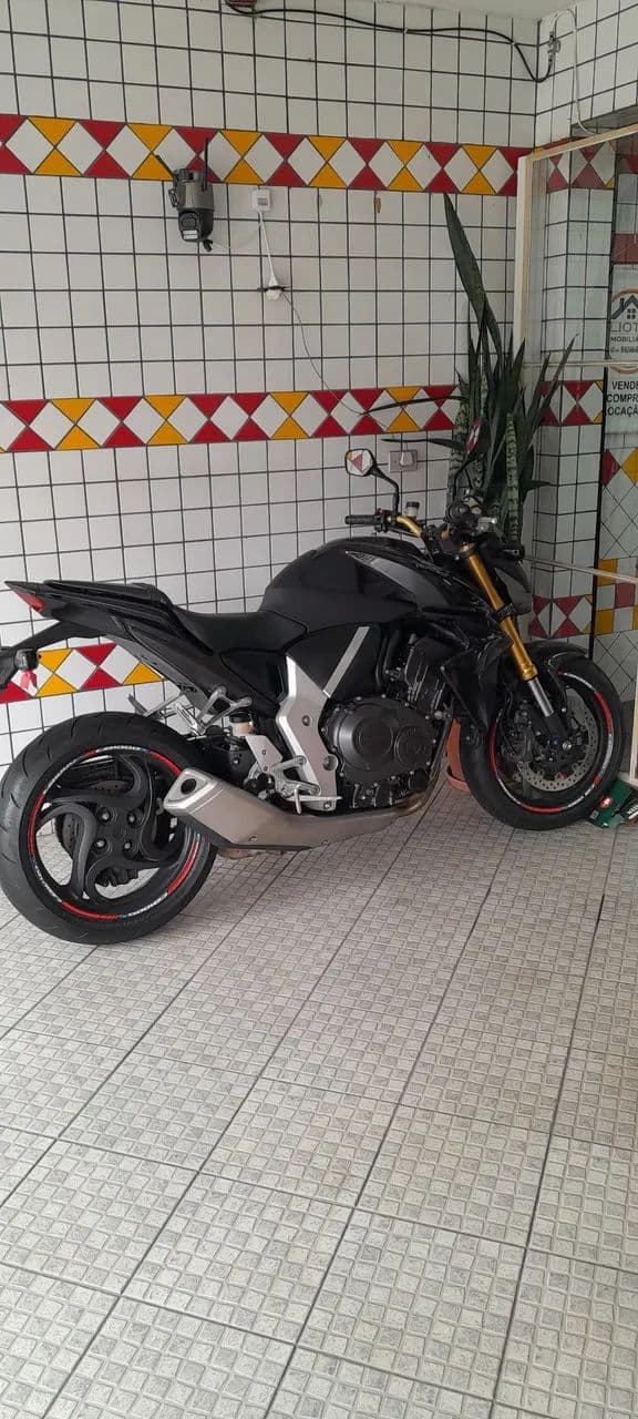 CB 1000R 