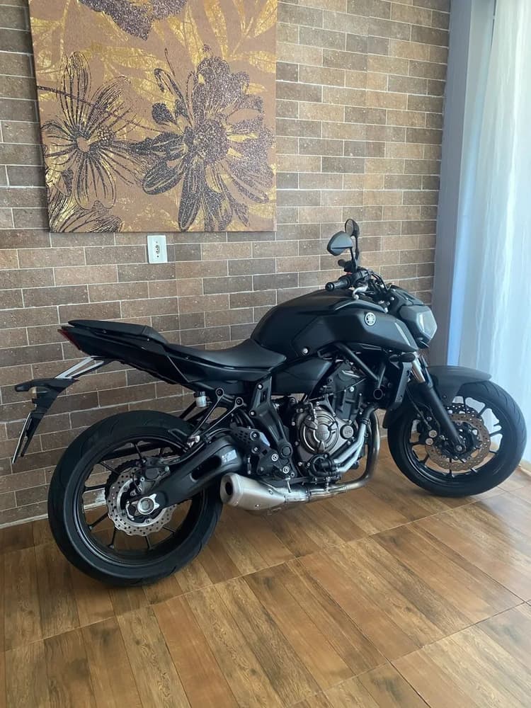 MT07