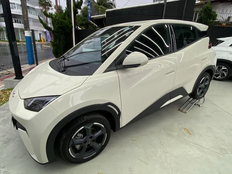 BYD Dolphin Mini (Elétrico) 2025