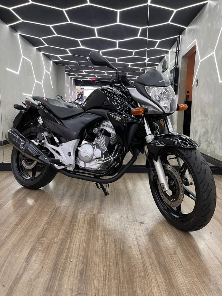 HONDA CB 300