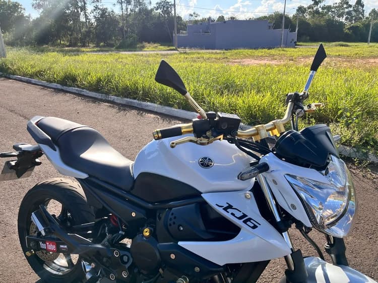 Xj6 N
