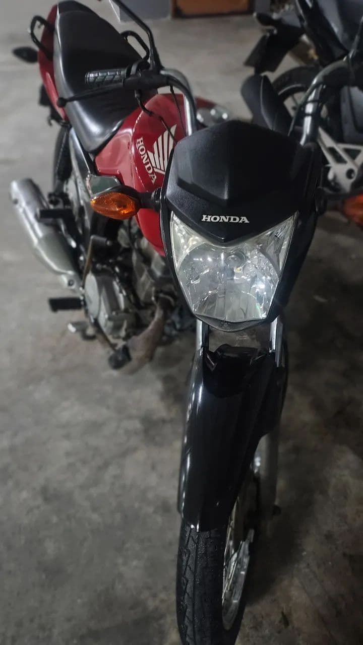 Fan 125 emplacada 2026