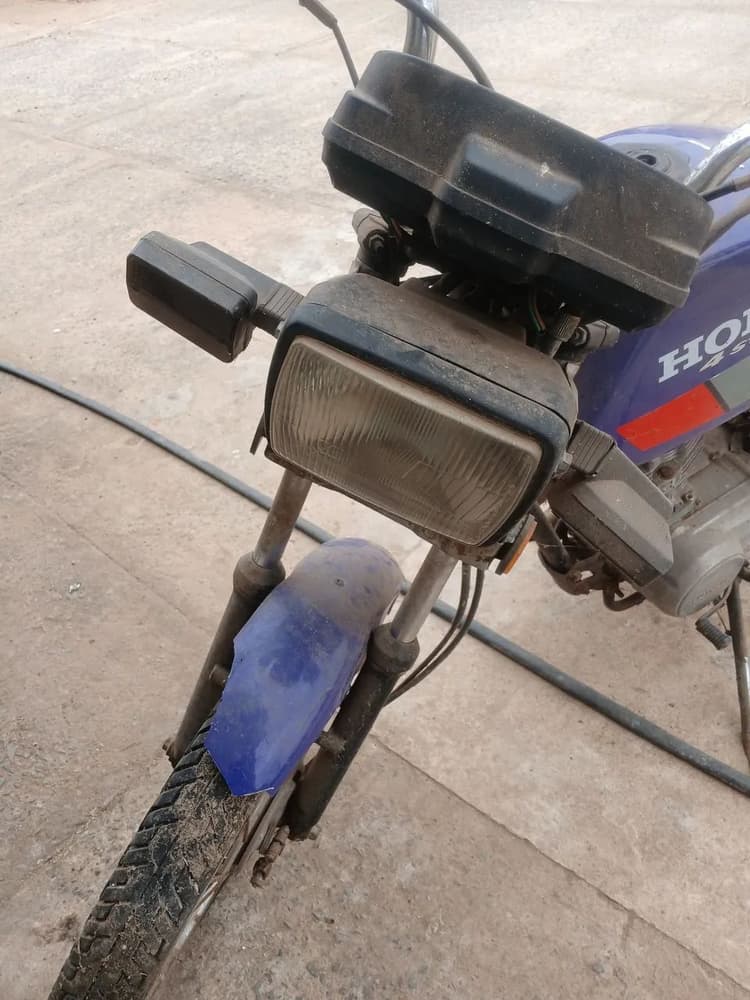 Vende se moto