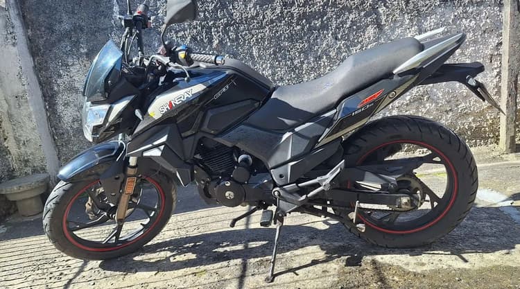 Moto a venda só transferir e andar 