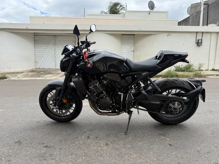 CB 1000r Black Edition 