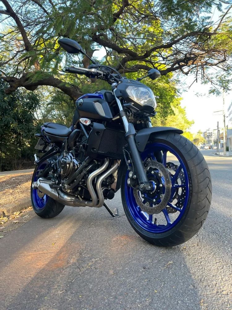 MT 07 impecável 
