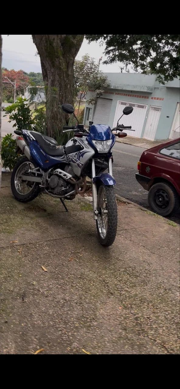 Falcon 400 Ano 2000 + capacete 