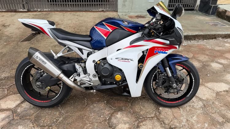 CBR 1000 RR FIREBLADE 