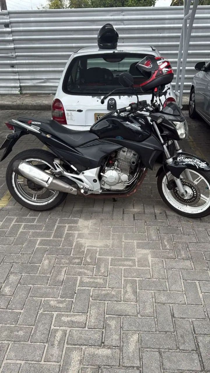 Vendo ou troco cb300r