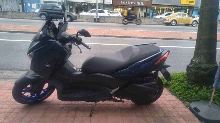 XMAX 250ABS bx km