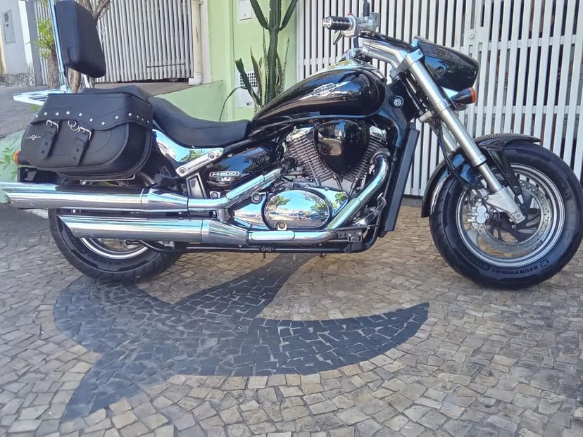 Boulevard M800 2012