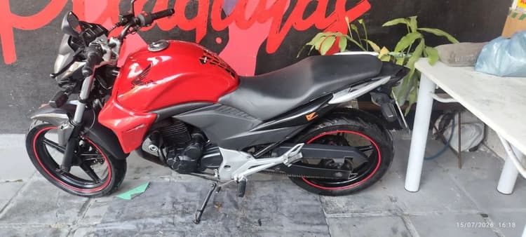 Honda CB 300r 2011