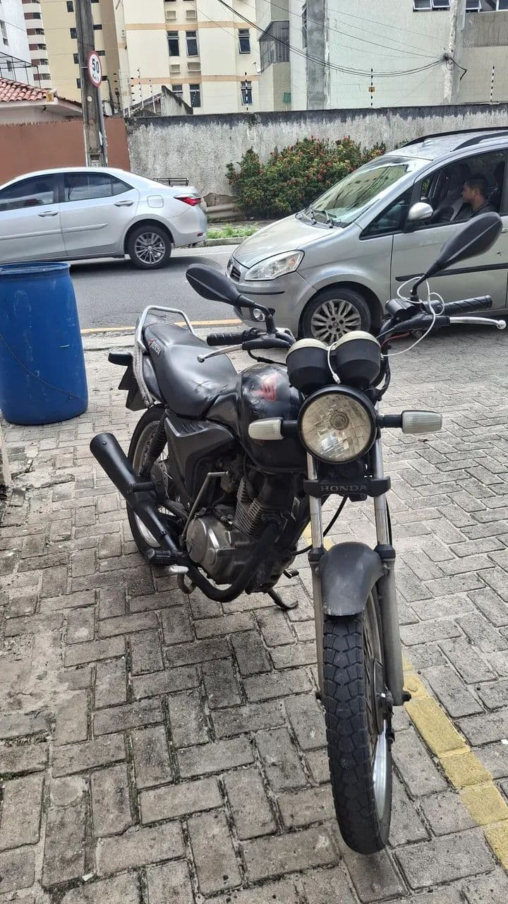 Fan 125 em bom estado  