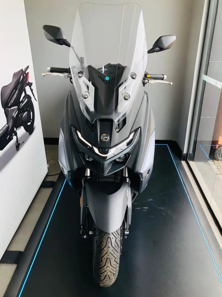Maxsym 400cc | Natasha
