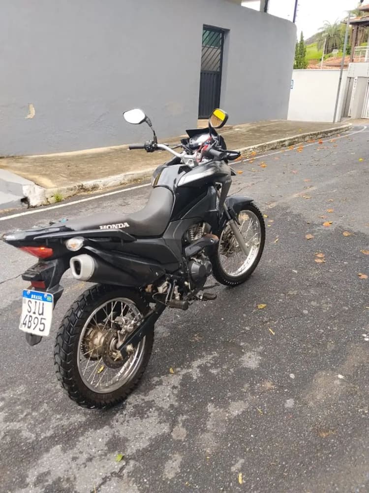 XRE 190 com 10.500 km