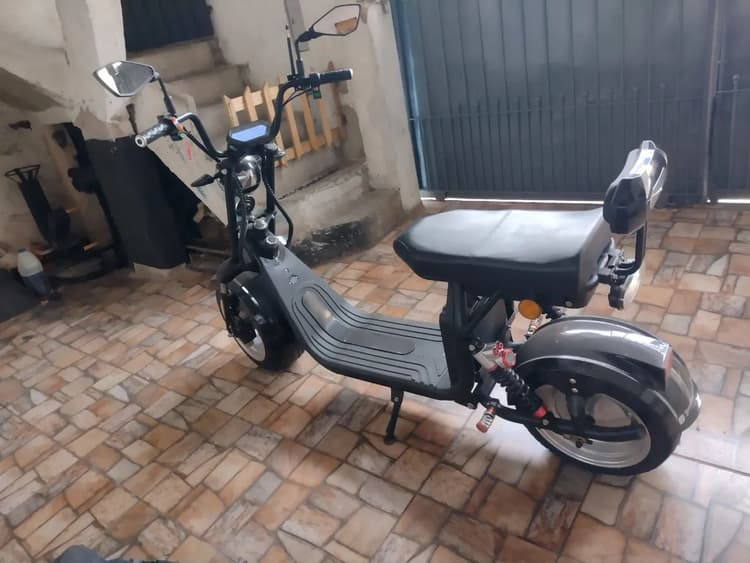 Scooter elétrica
