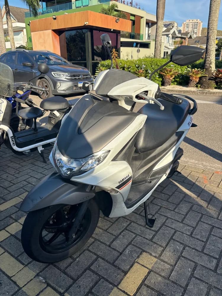 Yamaha Fluo 125cc 