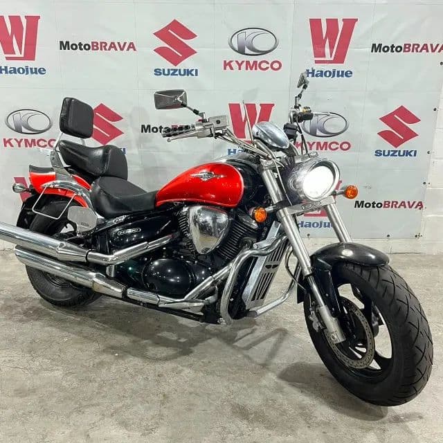 Suzuki Boulevard M800 