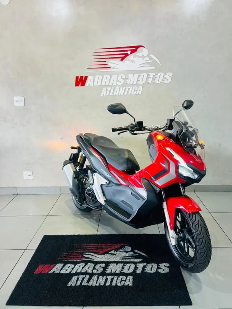 ADV 150 