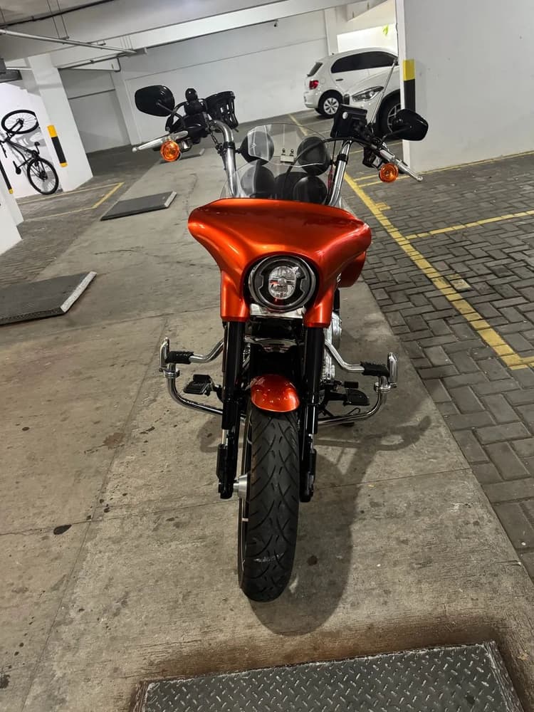 HARLEY DAVIDSON SPORT GLIDE 