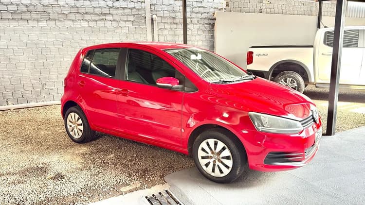 Volkswagen Fox Trendline 1.0 Flex 8V 5P 2015