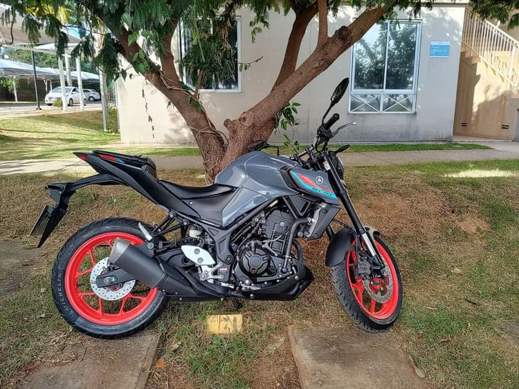 Yamaha MT03 