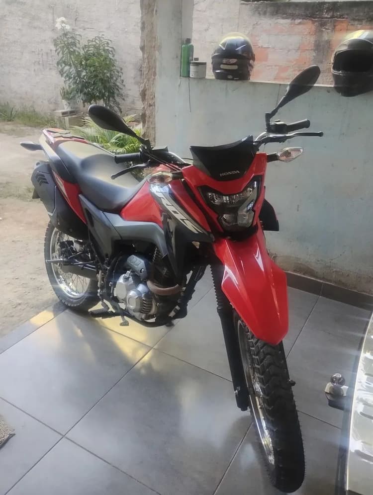 Bros 160 muito bem cuidada 