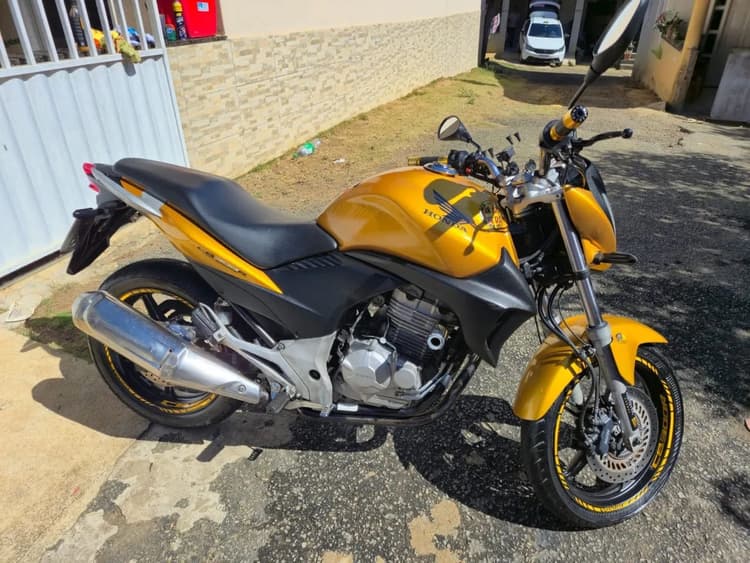 CB 300 R 2010 