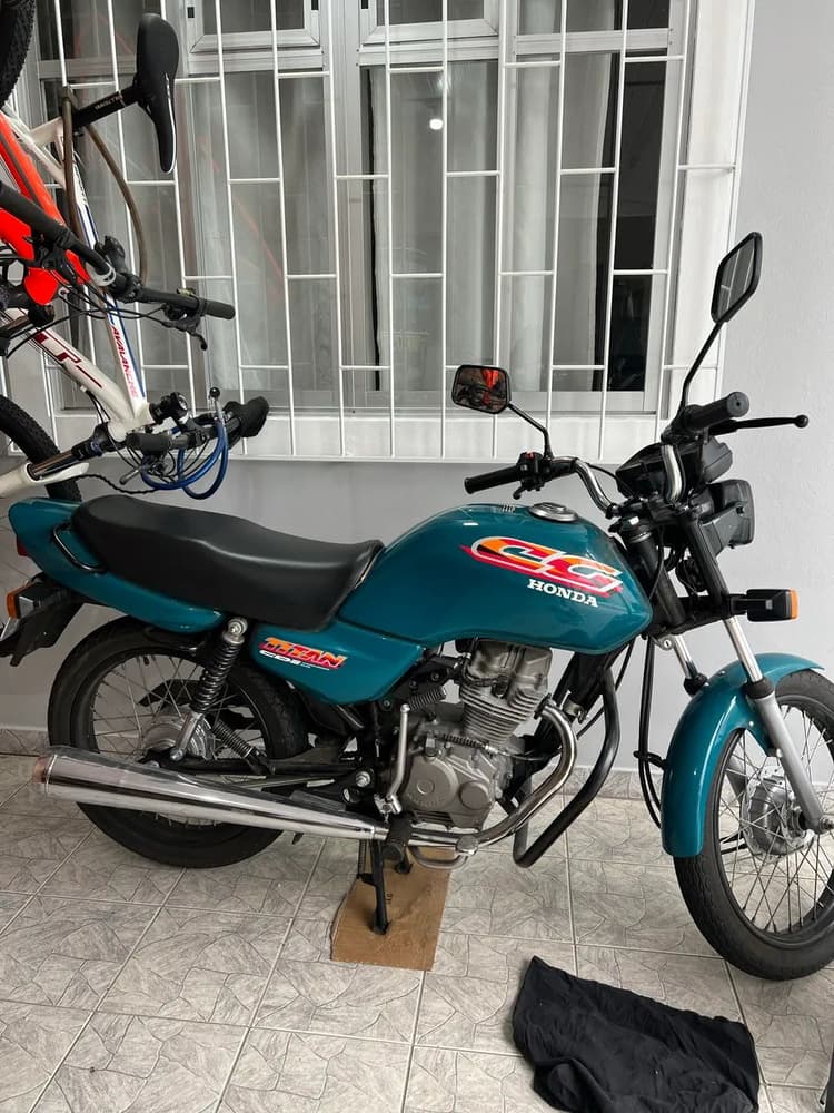 CG 125 (Apta a placa preta)