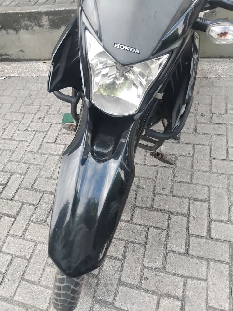 Honda BROS 2022