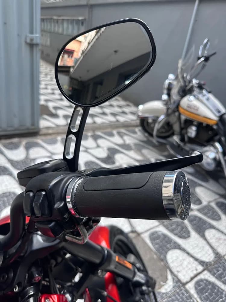 Halley Davidson V Road 