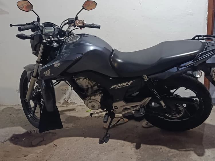 Moto pra alugar 