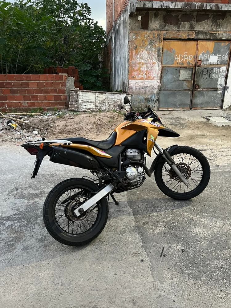 Vendo xre 