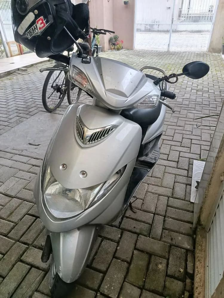 Scooter Burgman Automática 