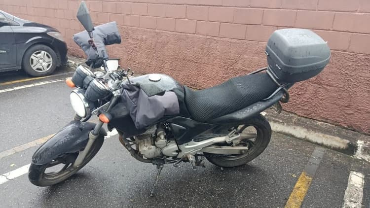 Fazer 250 CC, ano 2008.
