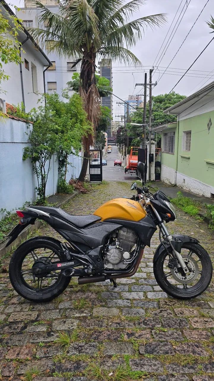 Honda cb300 